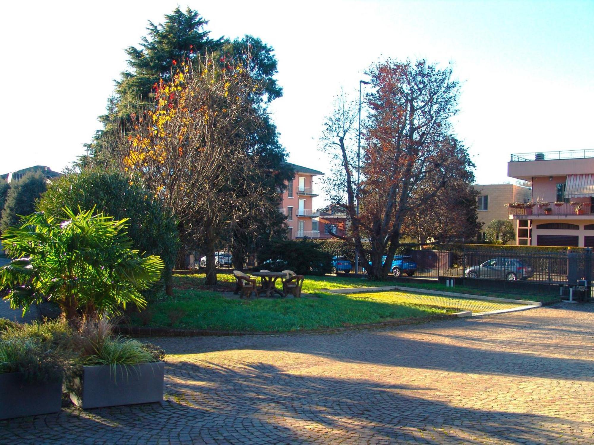 Modern Apartment Luci & Stelle Near Lake Como Nibionno Exterior foto